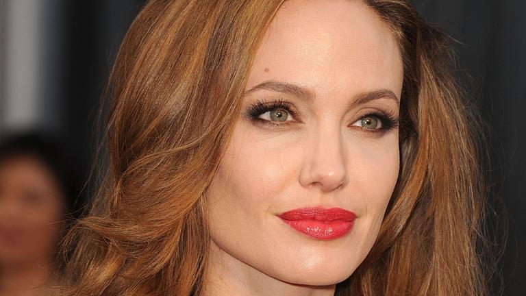 The True Story Of Angelina Jolie Zdfmediathek