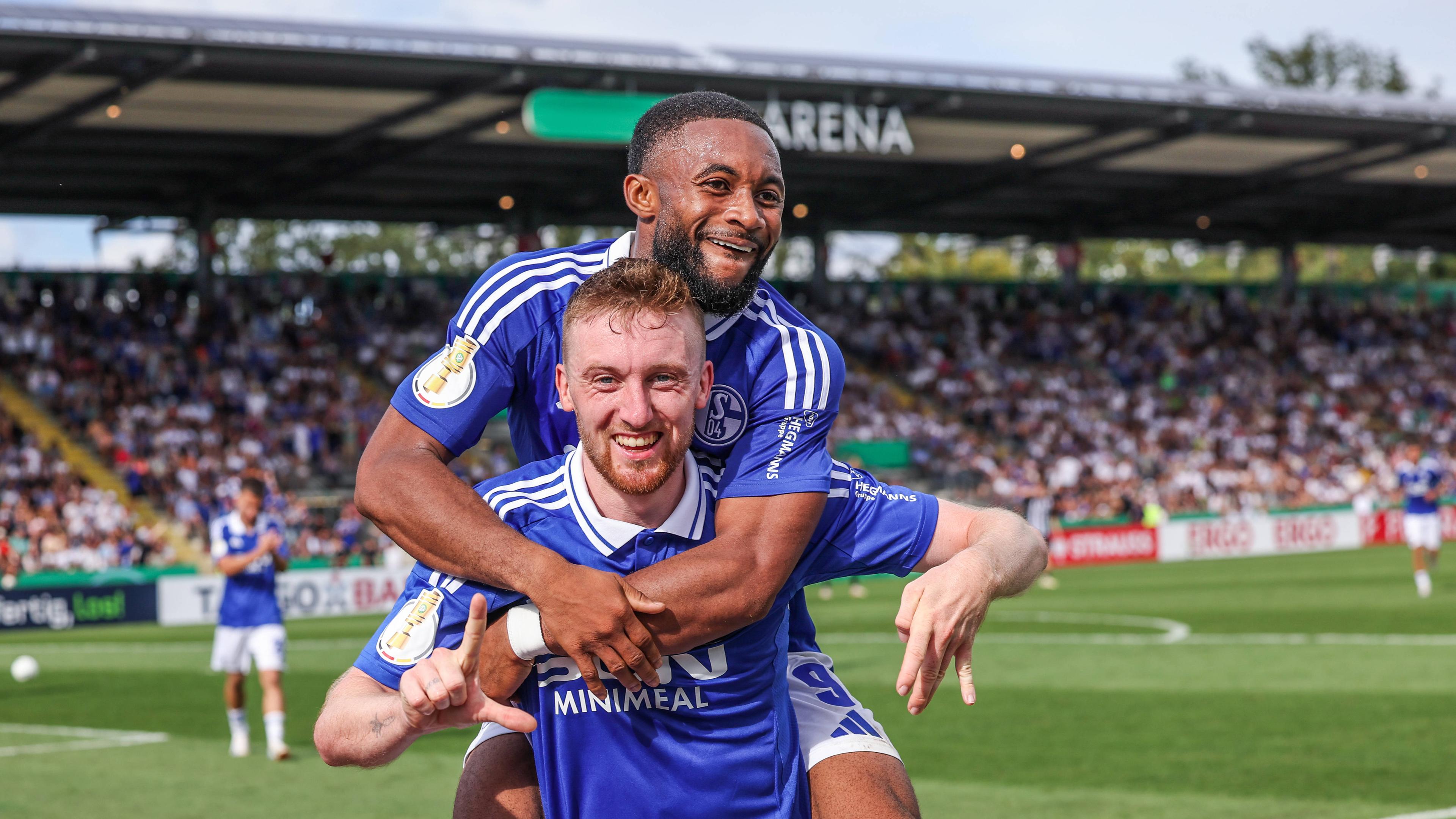 Tobias Mohr und Moussa Sylla am 17.08.2024.