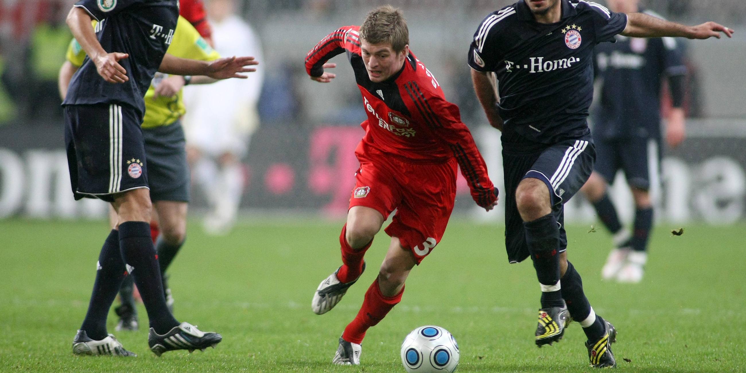 Leihe nach Leverkusen von Januar 2009 bis Juli 2010; 4:2-Sieg im DFB-Pokal gegen Bayern München 2009