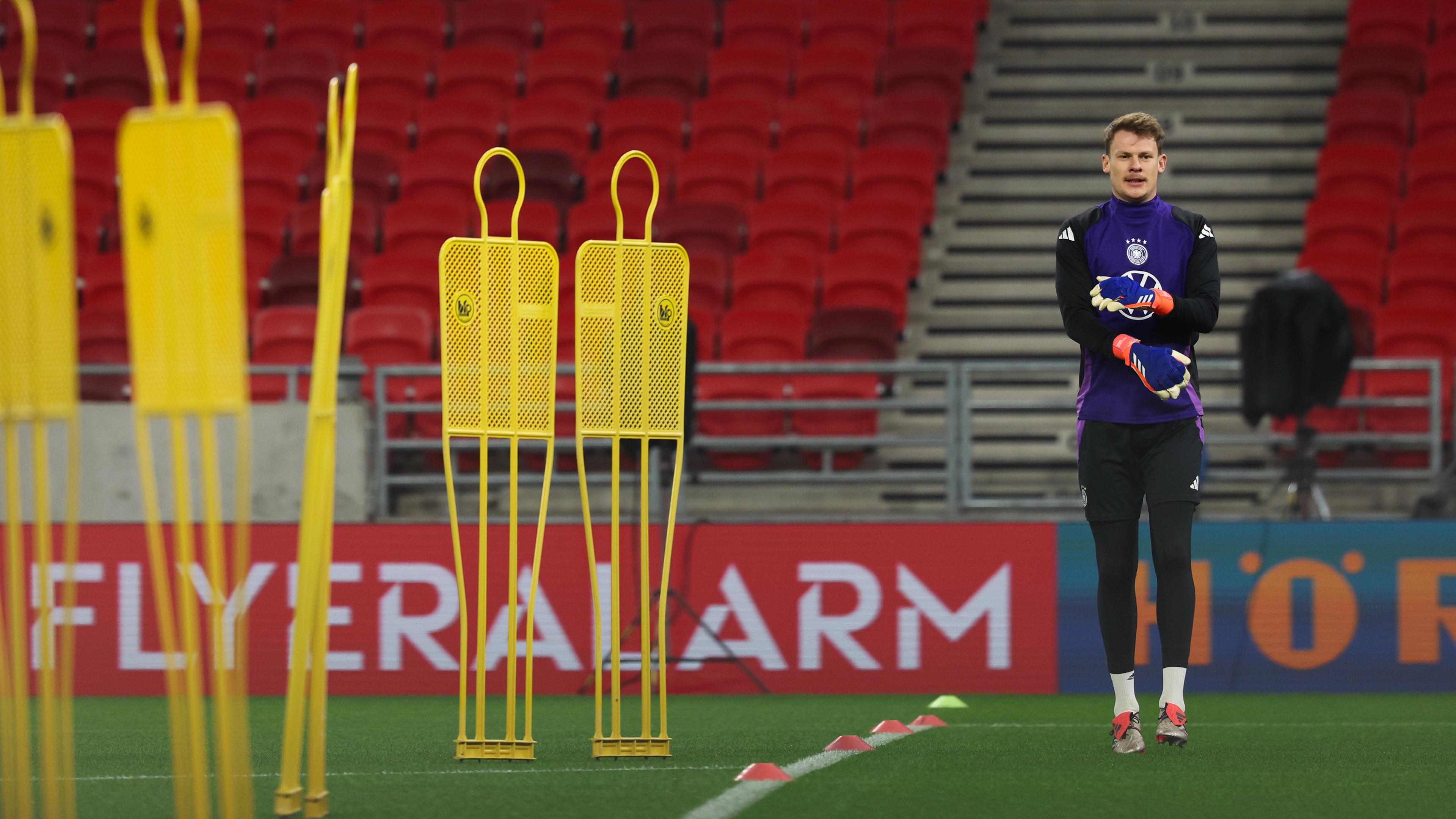 Vor dem Spiel Ungarn - Deutschland, Deutschlands Torwart Alexander Nübel im Training