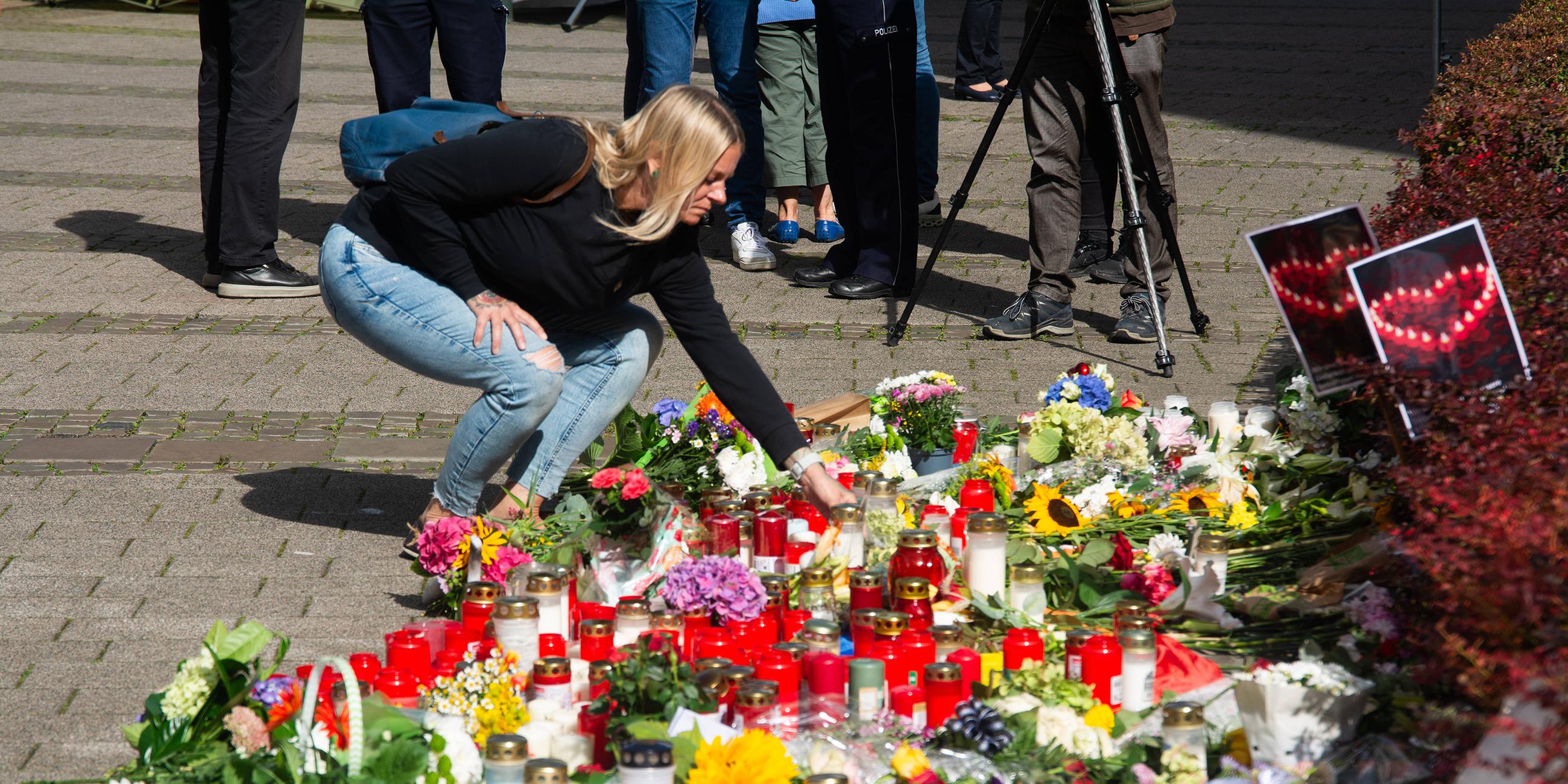 Mahnmal in der Nähe des Anschlagsorts vor der Solinger Stadtkirche