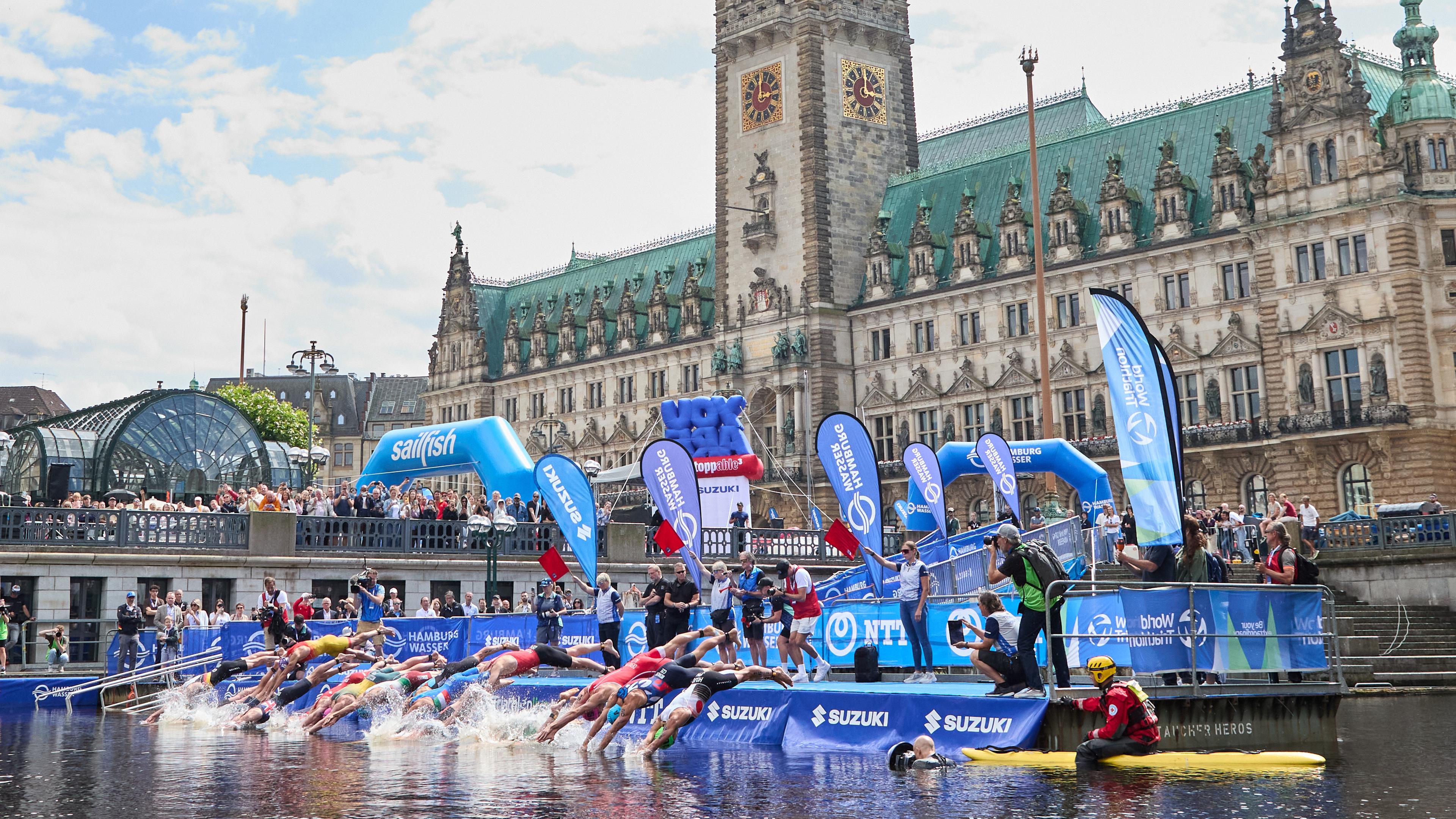 Start der Männer an der Kleinen Alster.