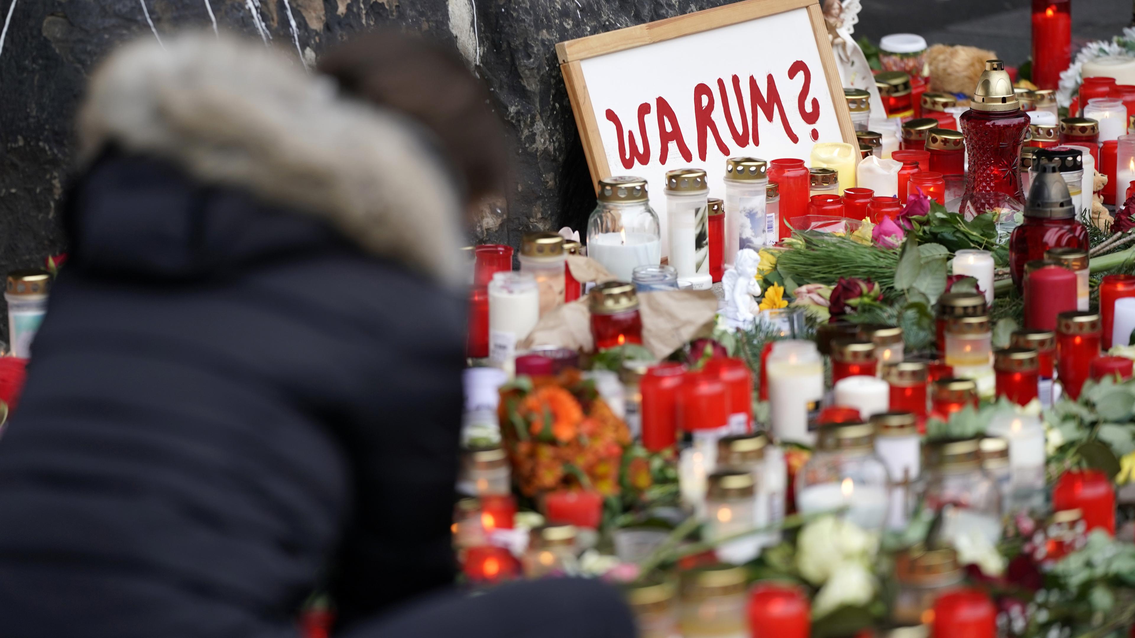 Gedenken An Amokfahrt Trier Trauert Trier Leidet Zdfheute