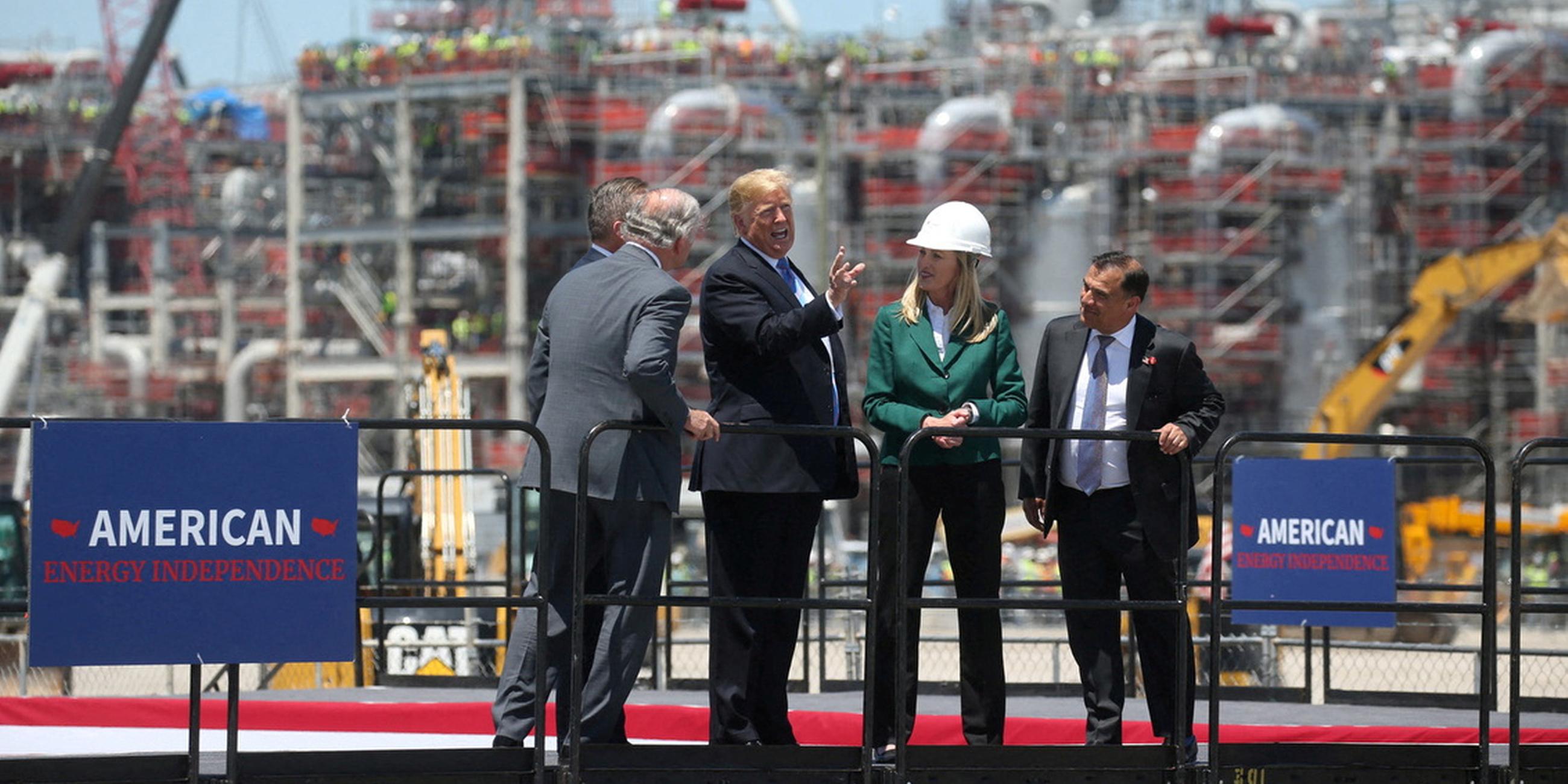 Donald Trump besucht die Cameron LNG Fabrik in Hackberry, Louisiana