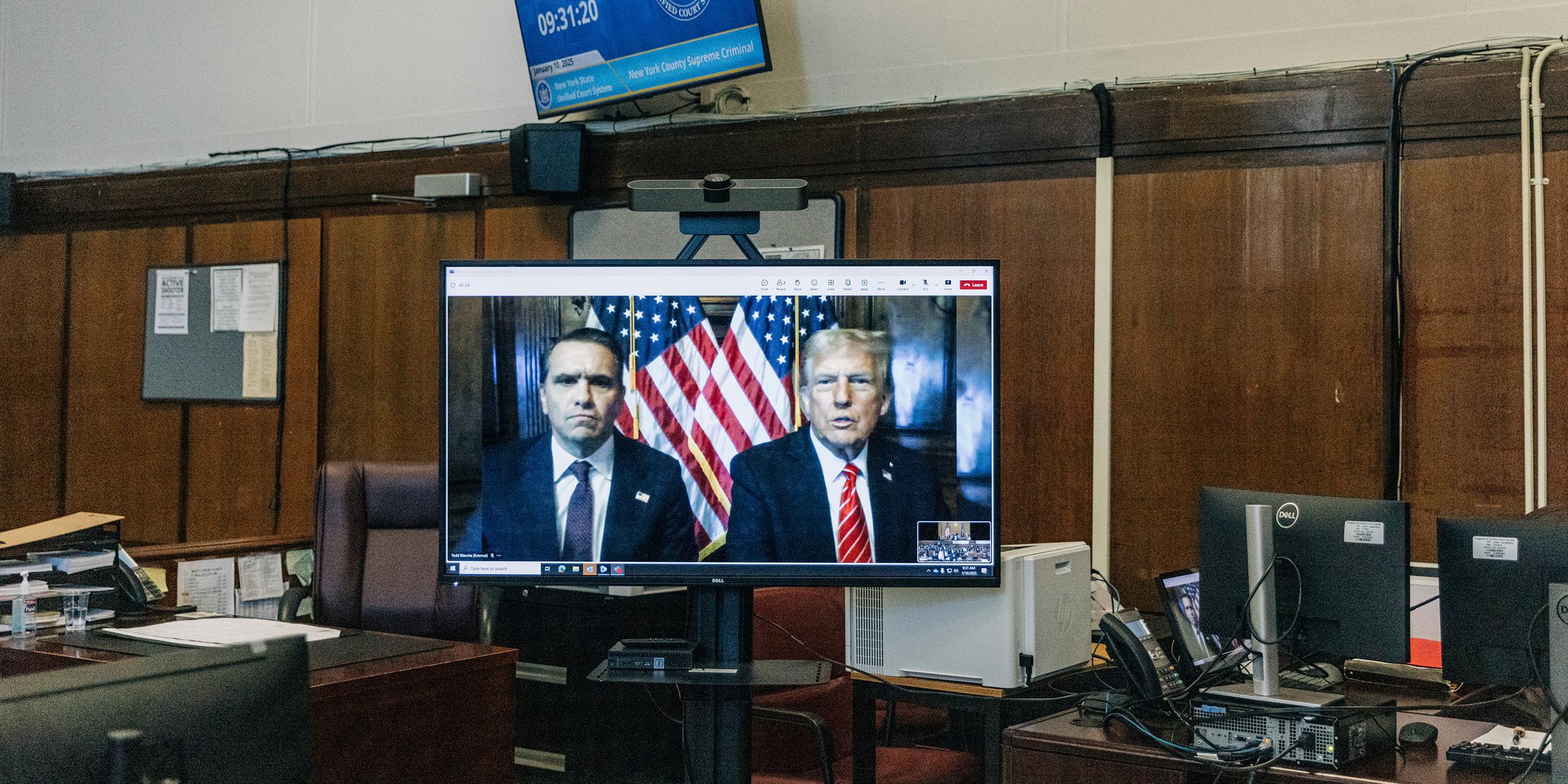 Donald Trump und Anwalt Todd Blanche per Videocall beim Prozess