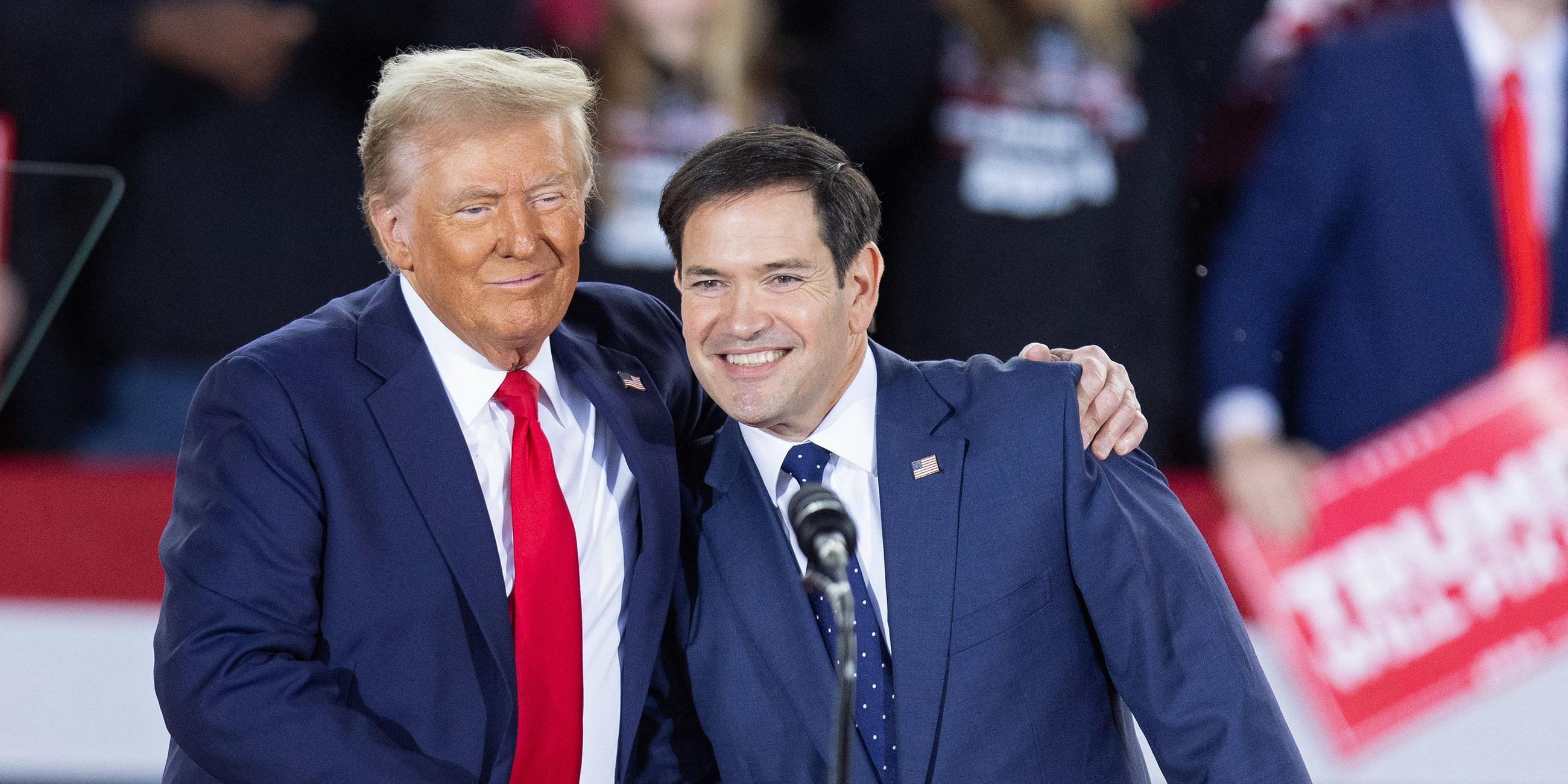 Der neu gewählte US-Präsident Donald Trump und Senator Marco Rubio.