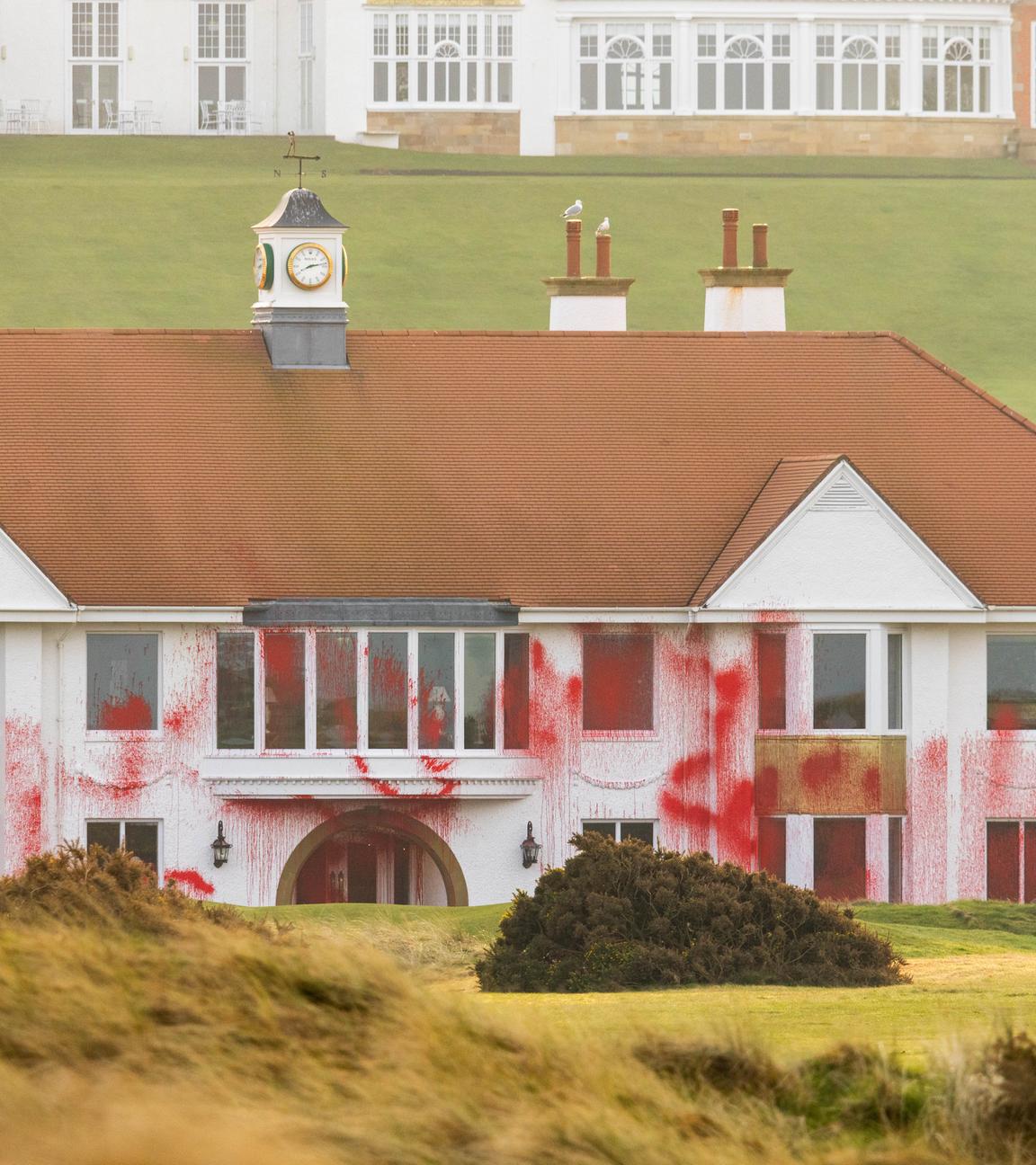 Schmierereien am Trump Turnberry auf einem Golfplatz in South Ayrshire, der dem US-Präsidenten Trump gehört.