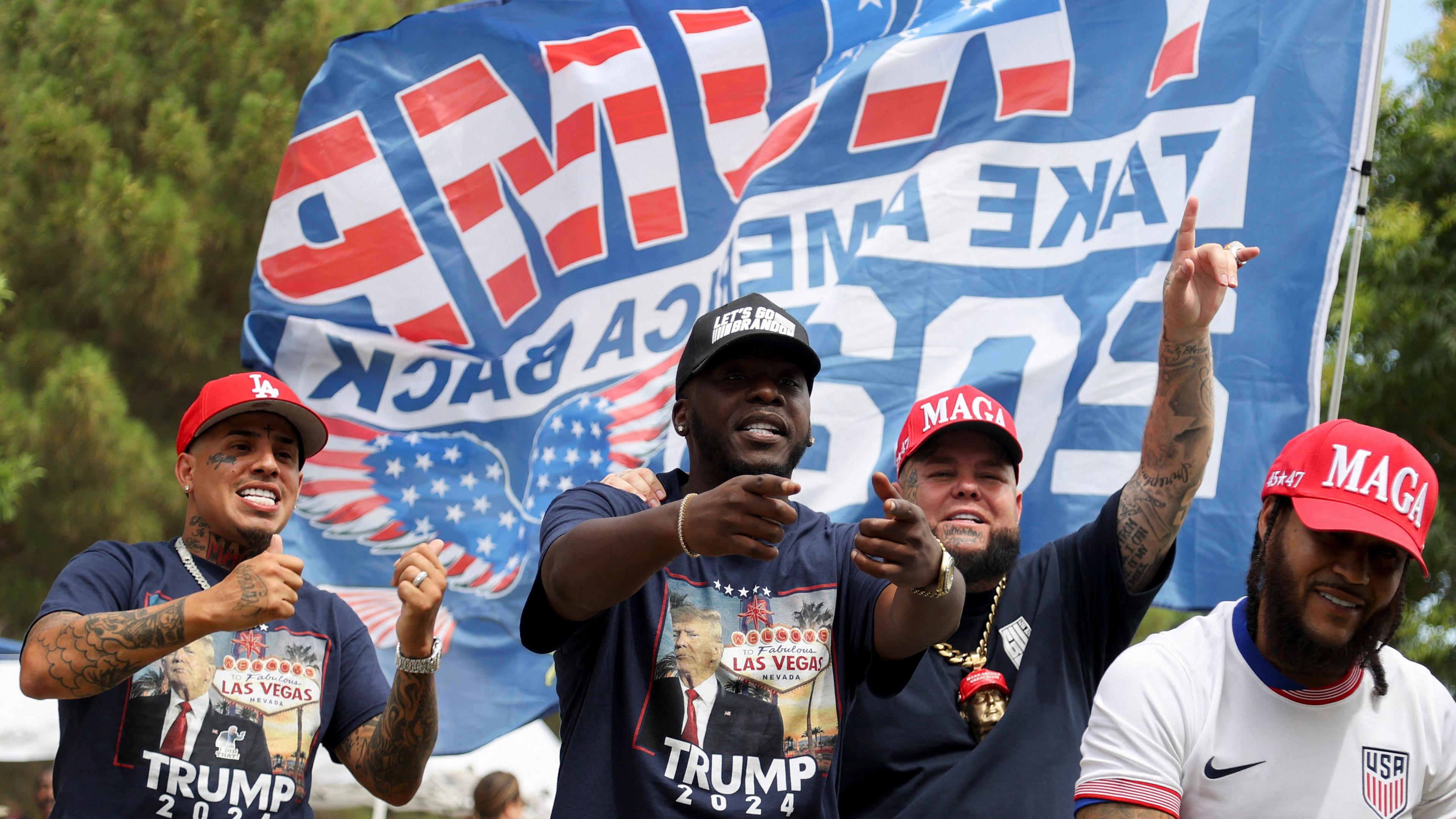 Junge, schwarze Trump-Unterstützer bei einer Veranstaltung in Las Vegas im Juni 2024. (Archivbild)