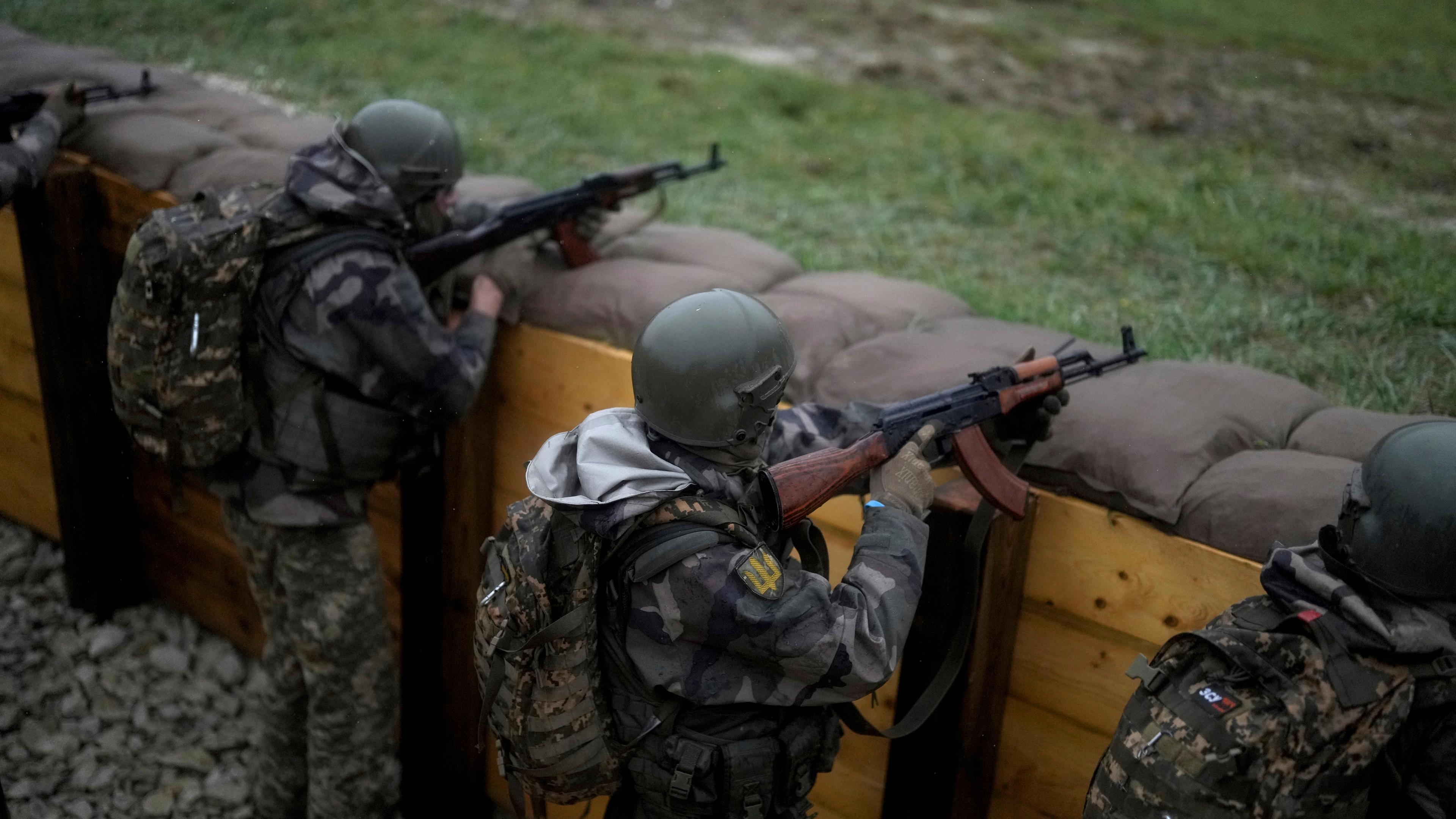 Frankreich: Ukrainische Soldaten trainieren in einem Militärlager in Ostfrankreich