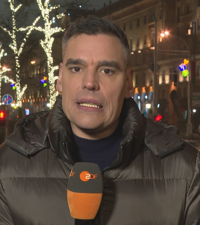 ZDF-Russland-Korrespondent Armin Coerper bei ZDFheute live.