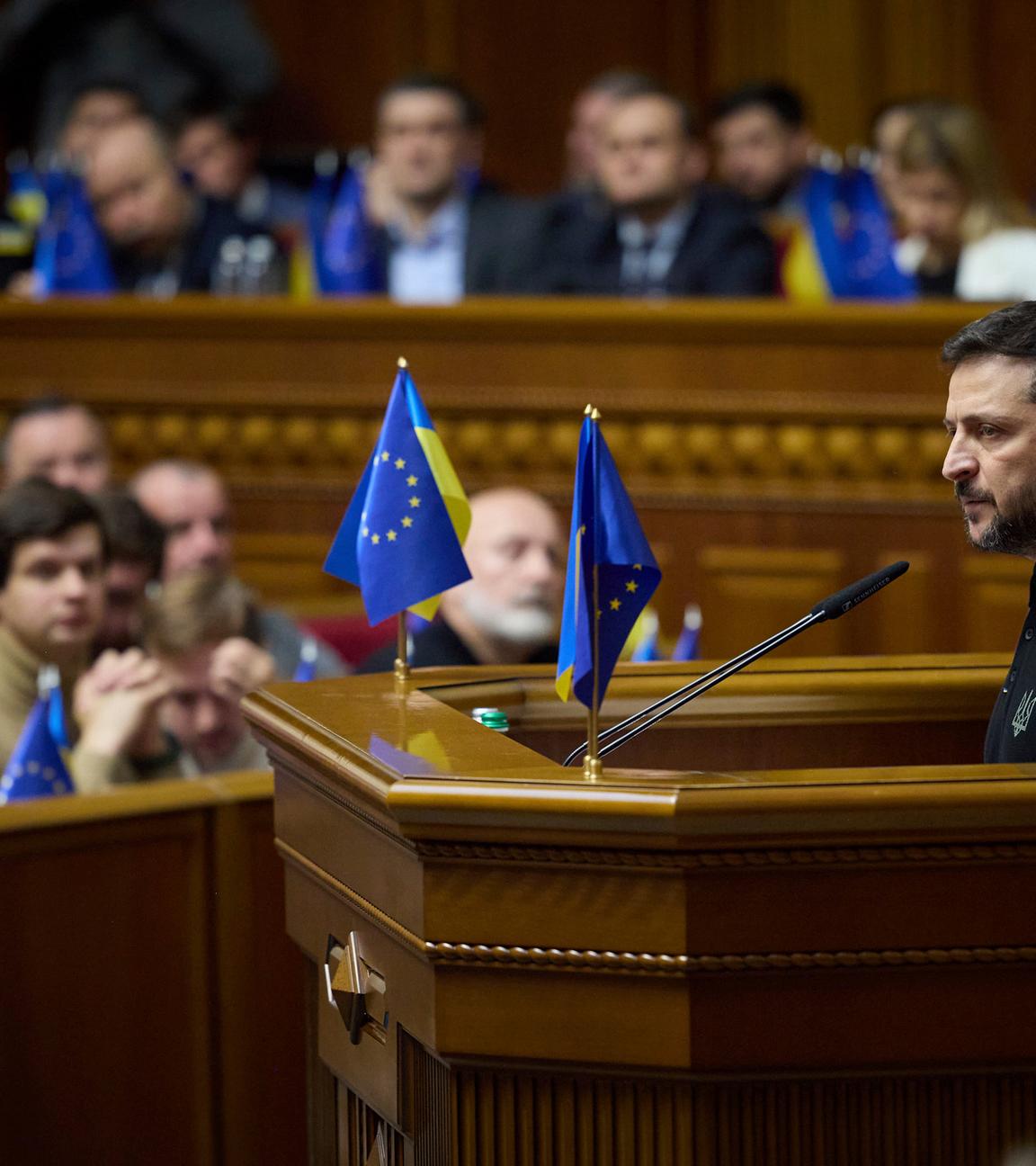 Wolodymyr Selenskyj, Präsident der Ukraine, spricht zu den Parlamentariern in der Werchowna Rada.