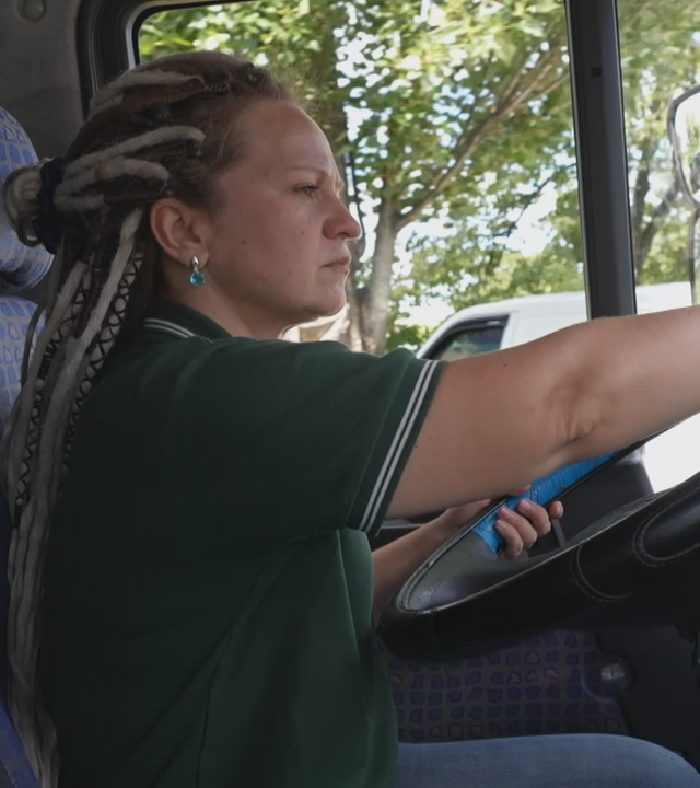 LKW-Fahrerin in der Ukraine