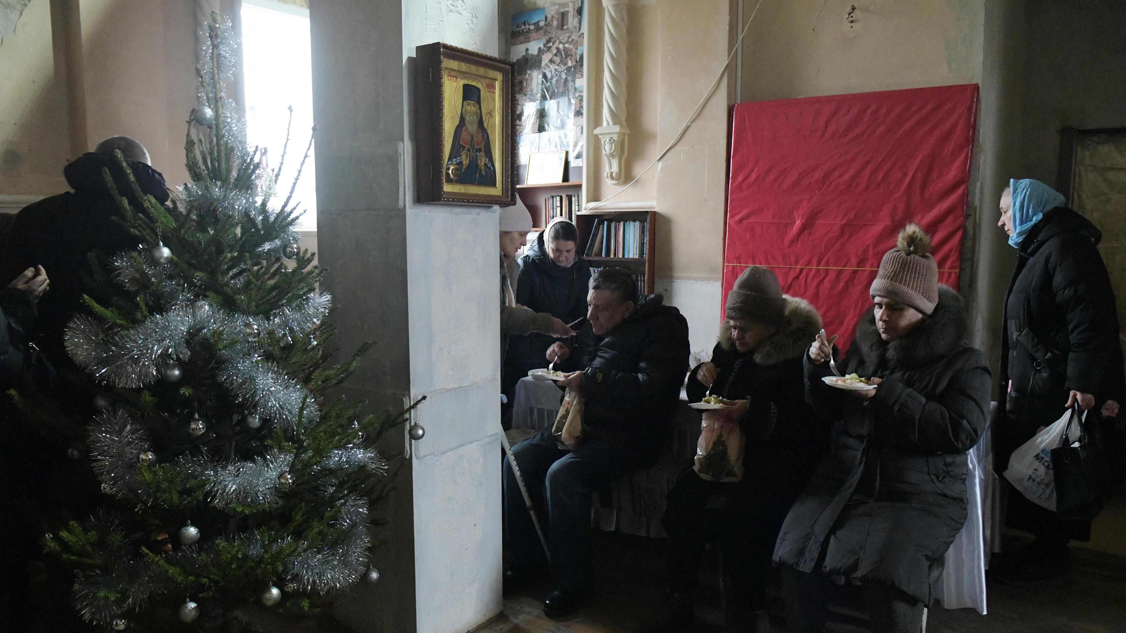 Orthodoxe Ukrainer in Donezk feiern Weihnachten