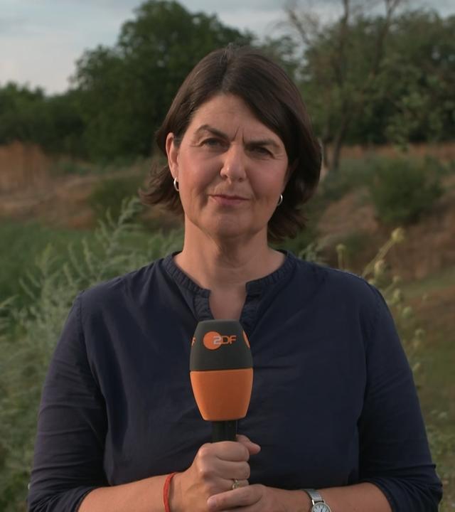 ZDF-Reporterin Anne Brühl bei ZDFheute live. 