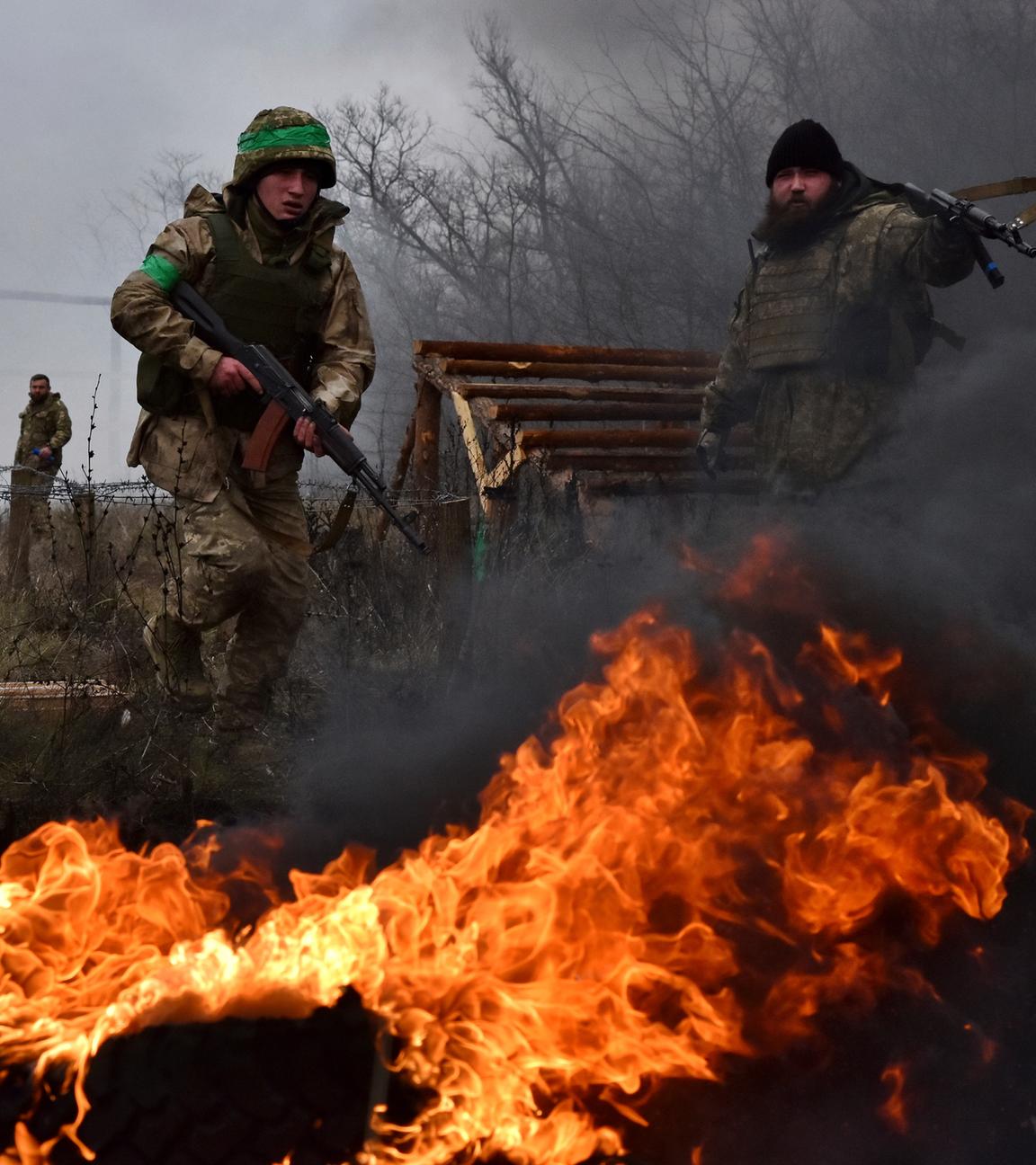 Ukrainische Soldaten trainieren auf dem Polygon in der Region Saporischschja, Ukraine. 