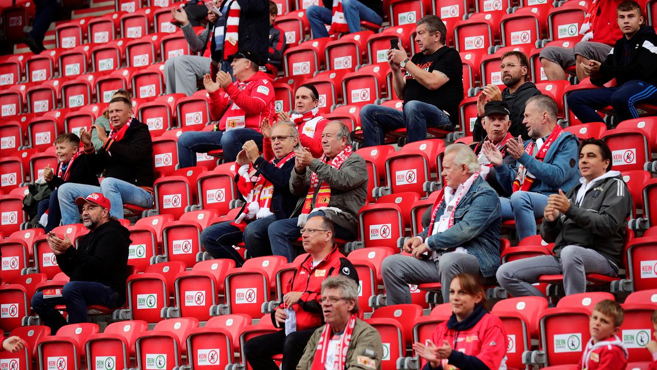 Fan-Rückkehr in Berlin und Rostock