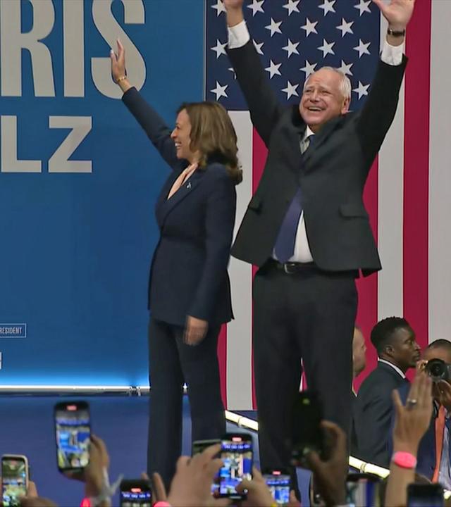 Kamala Harris und Tim Walz