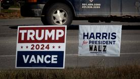 USA, Michigan: Election posters for presidential candidates