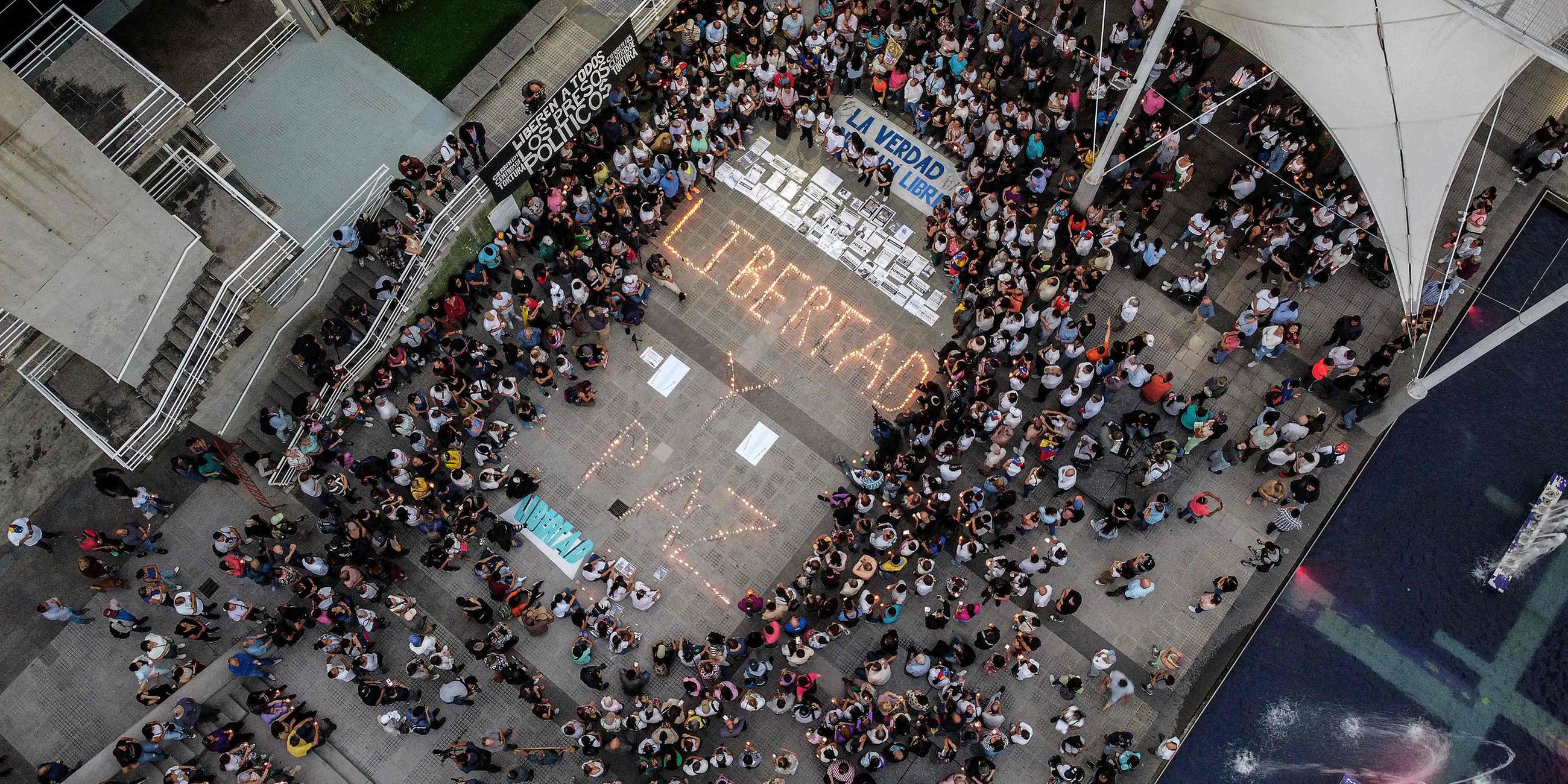 Mahnwache gegen Maduro in Caracas, Venezuela