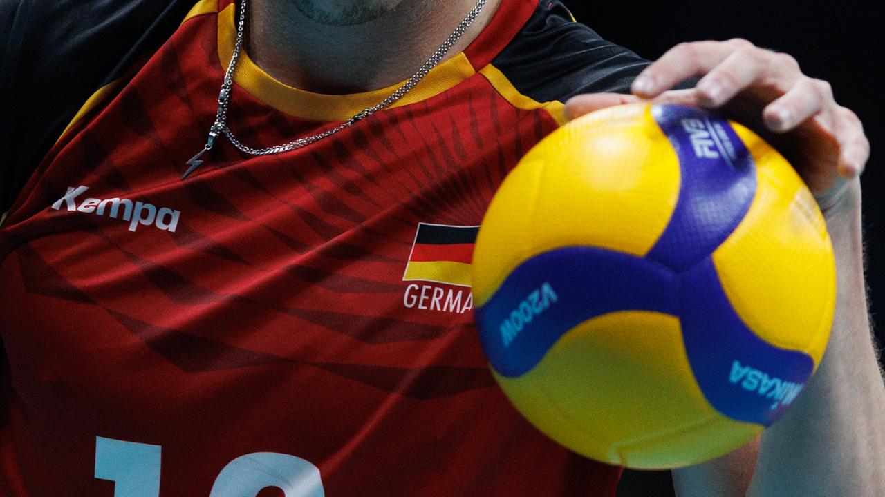 OlympiaQuali Deutsche Volleyballer vor ParisTicket ZDFheute