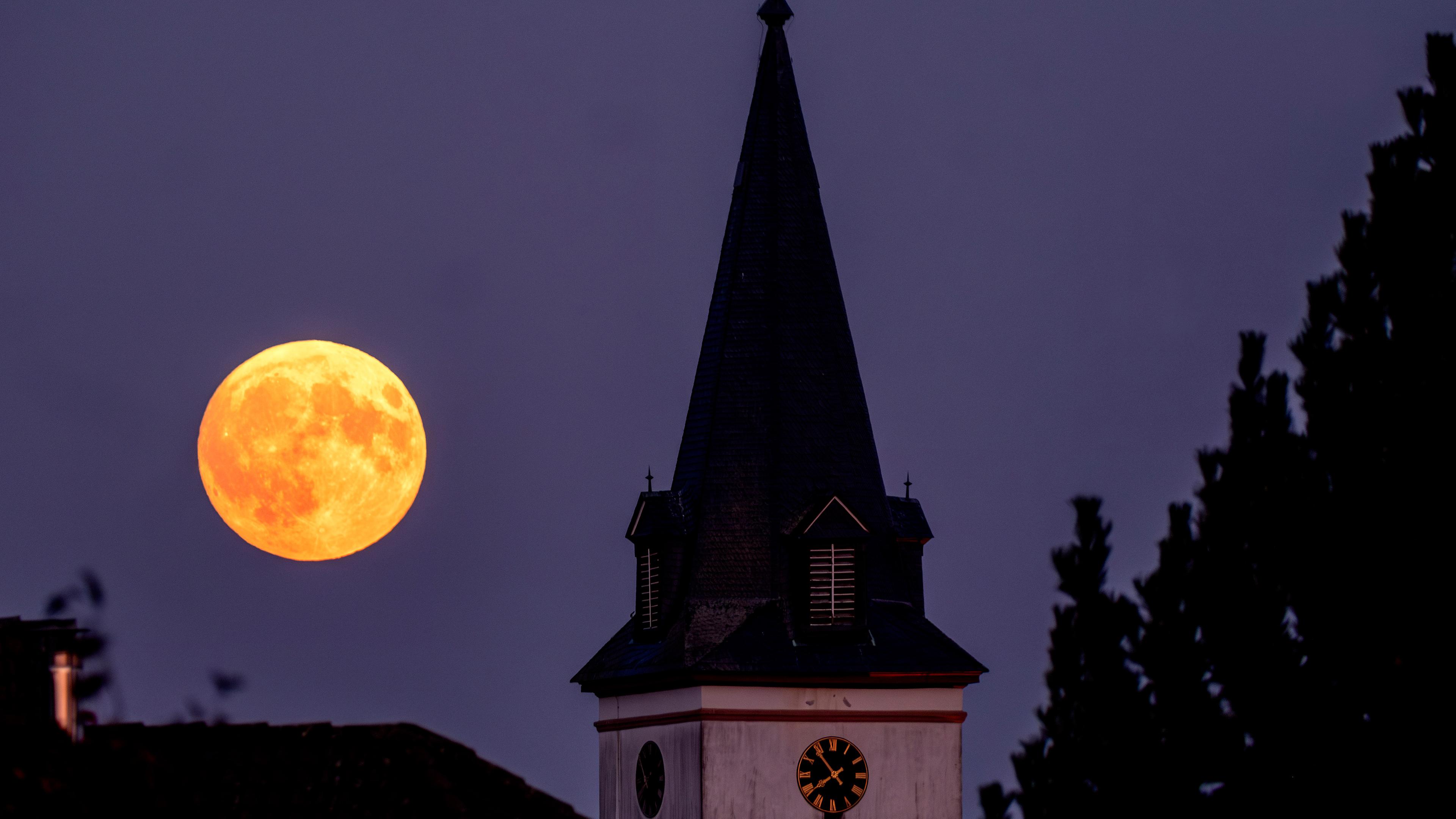 Vollmond über Deutschland, aufgenommen am 17.09.2024 in Wehrheim