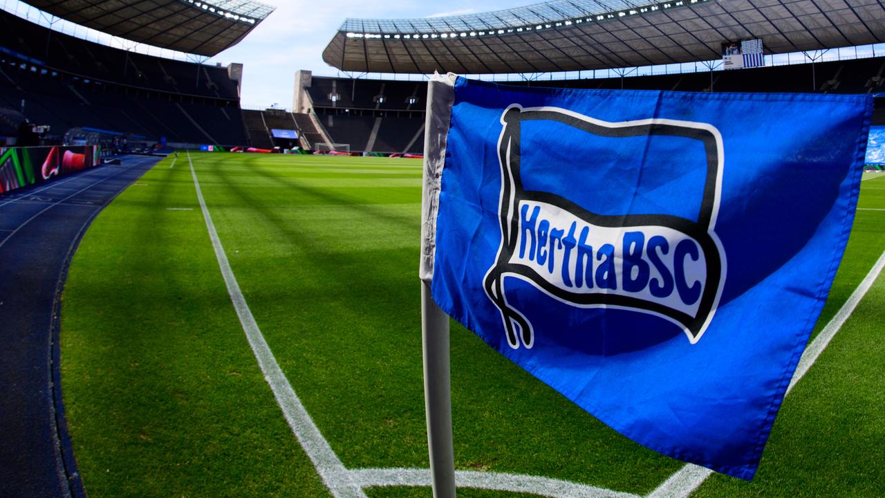 Fußball: Hertha BSC Erhält Zweitliga-Lizenz - ZDFheute