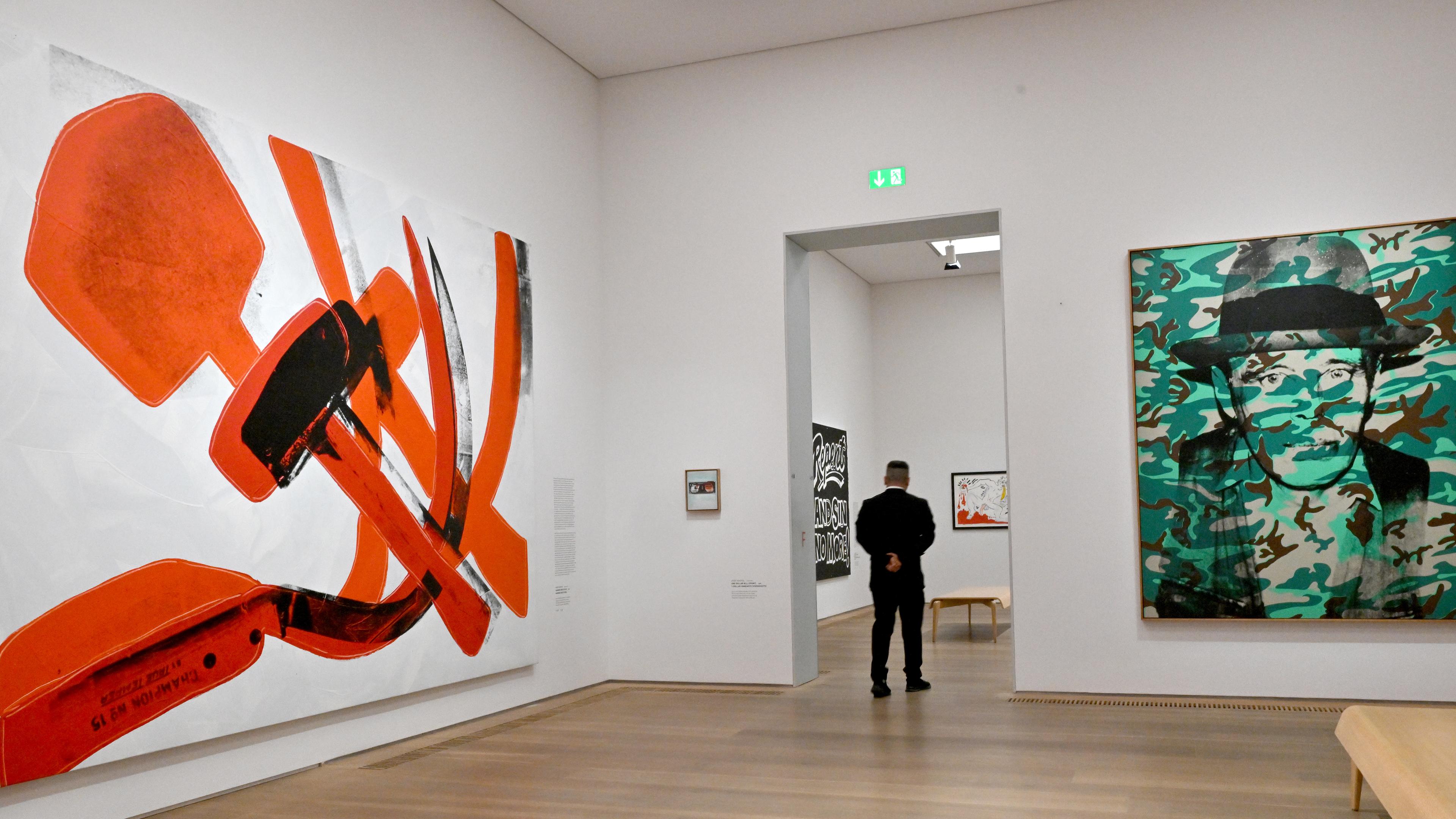  Letzte Vorbereitungen zur neuen Ausstellung «Andy Warhol & Keith Haring. Party of Life» im Museum Brandhorst