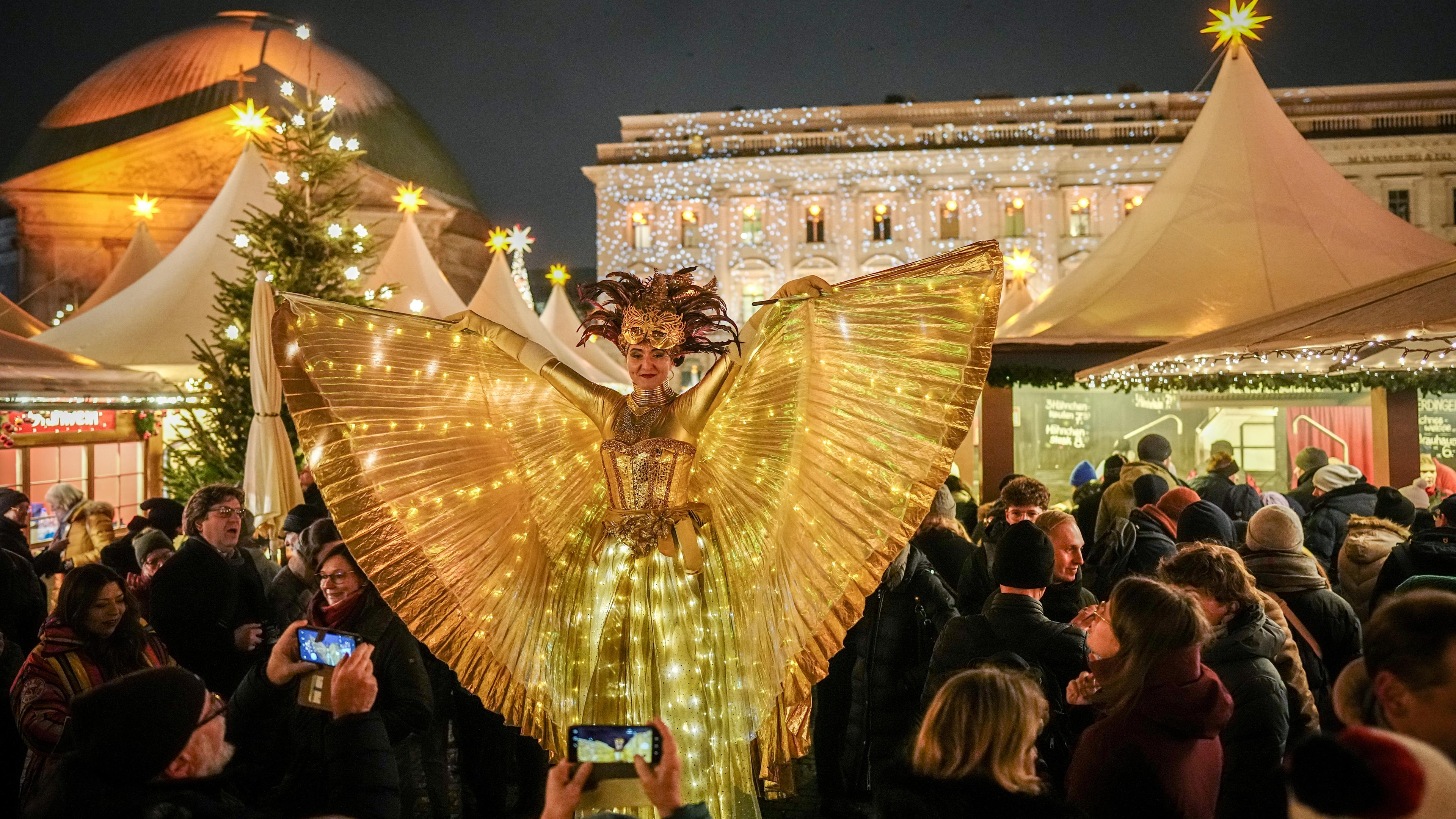 Maßnahmen Im Check: So Sicher Sind Die Weihnachtsmärkte - ZDFheute