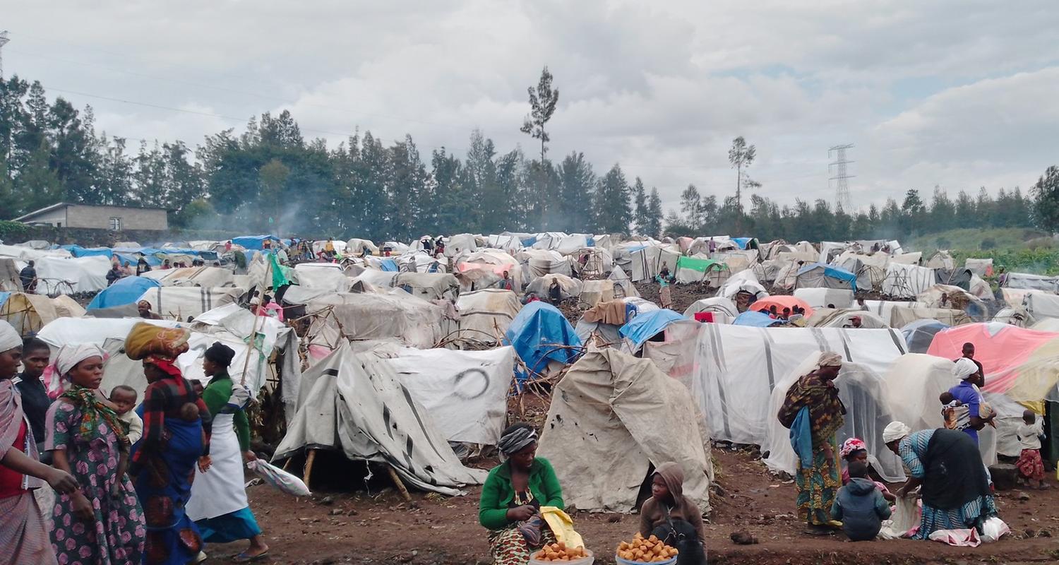 In der DR Kongo sind mehr als 6,8 Millionen Binnenvertriebene auf der Flucht - viele von ihnen leben in Flüchtlingscamps wie diesem. 