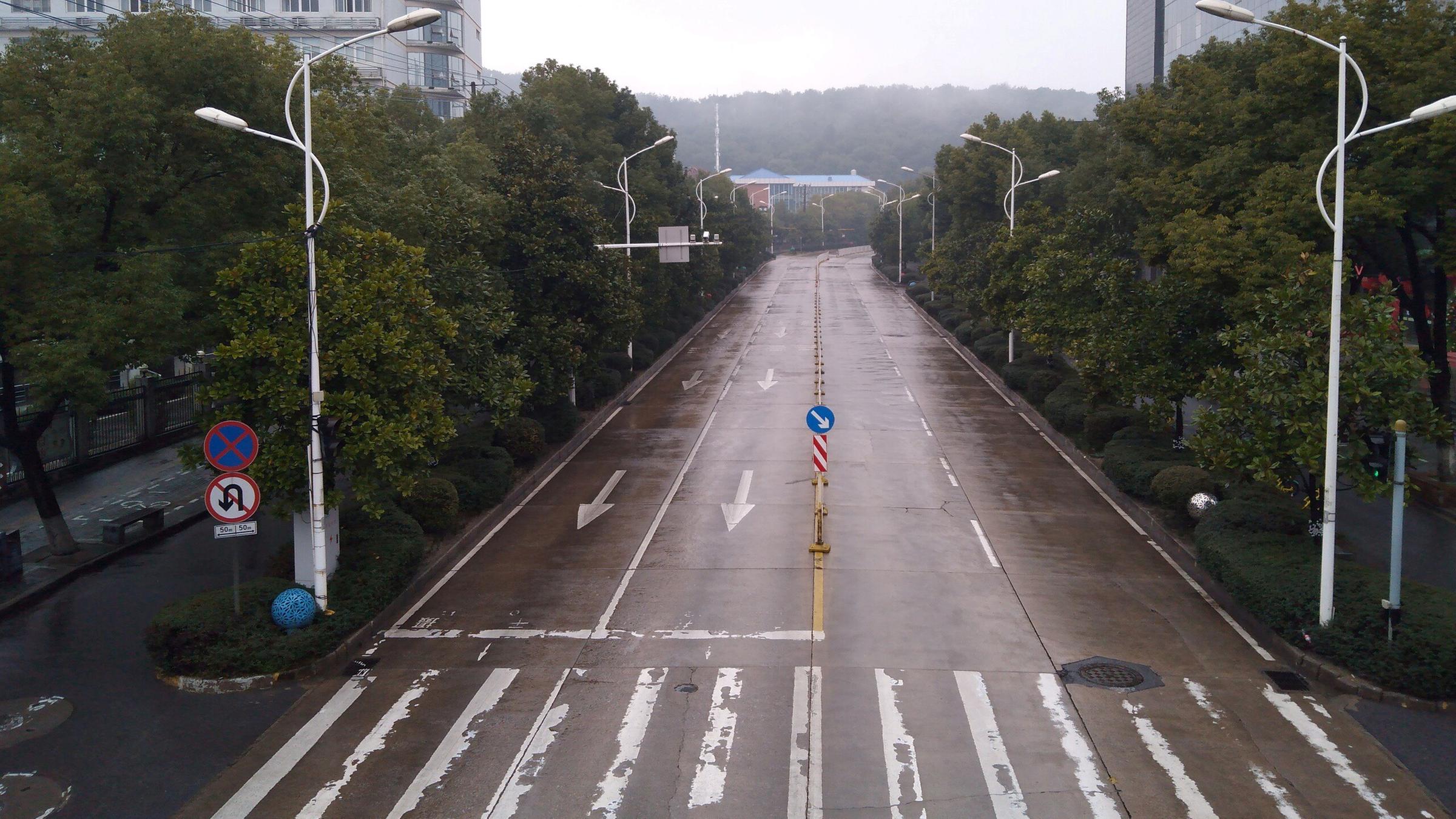 Leere Straße in Wuhan