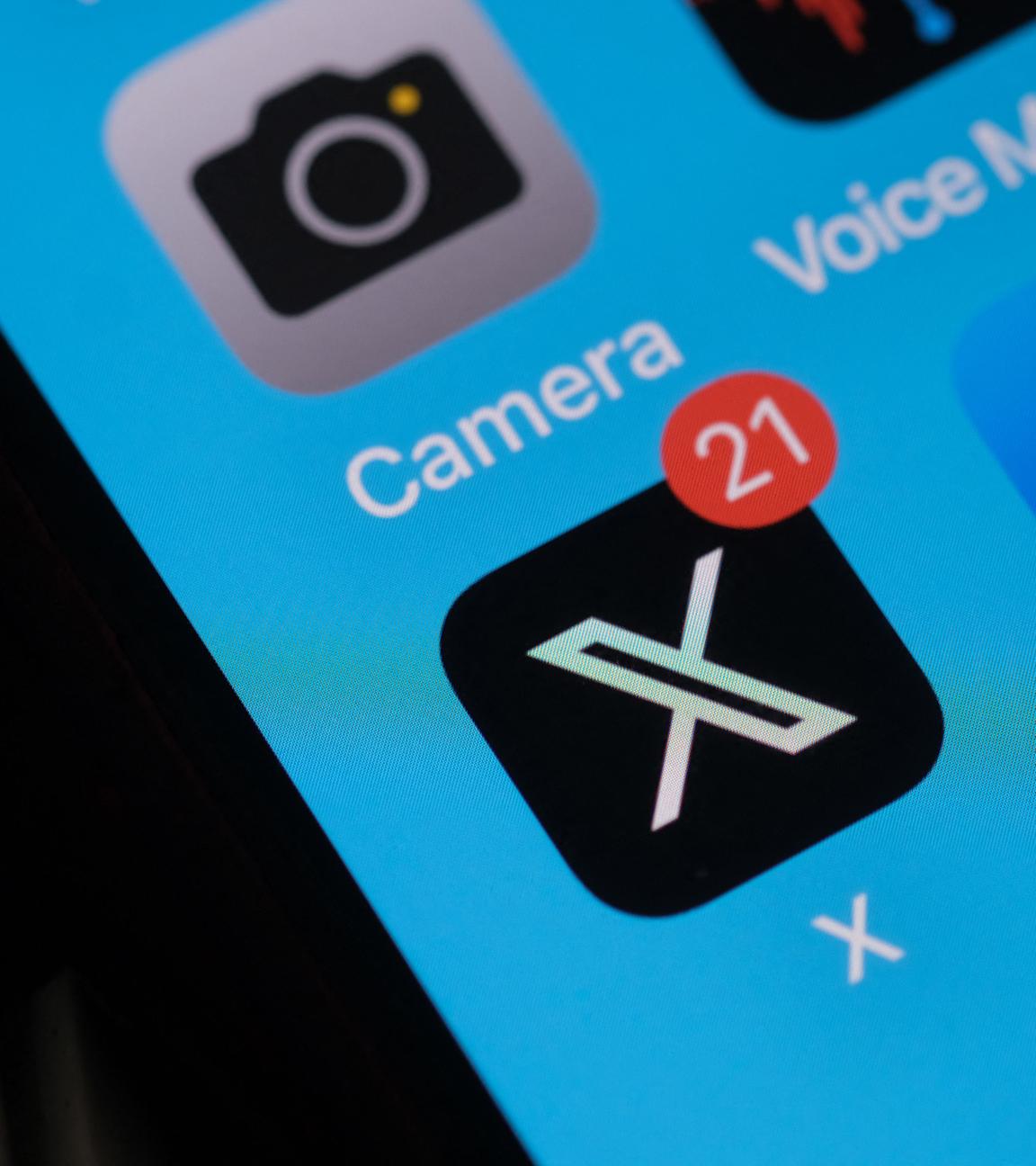 X App auf einem Smartphone, Archivbild