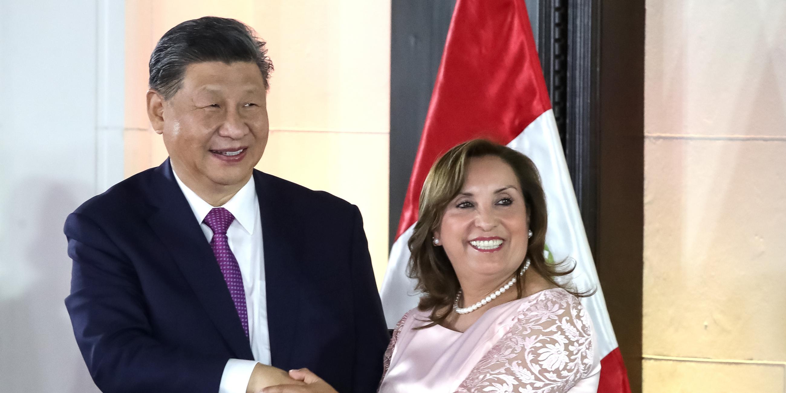 Chinas Präsident Xi und Perus Staaschefin Boluarte