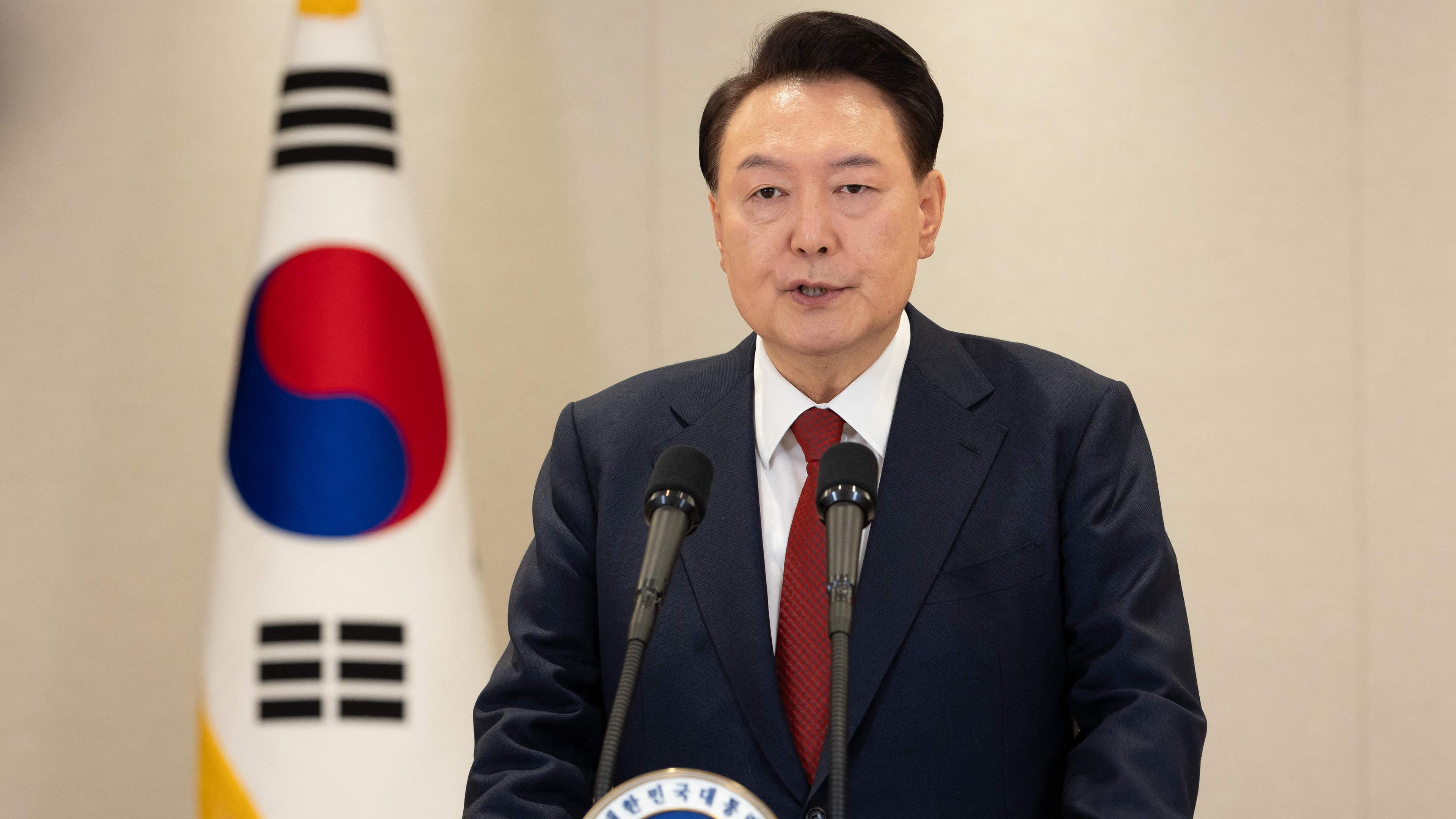 Der südkoreanische Präsident Yoon Suk Yeol gibt eine Ansprache in Seoul.